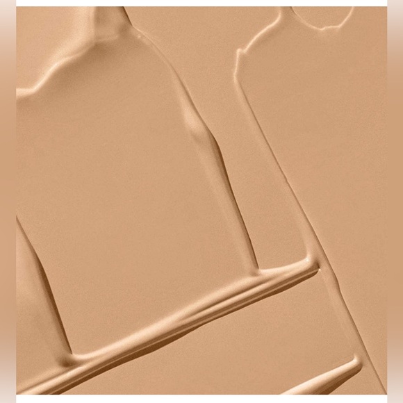 IT Cosmetics CC+ Cream Natural Matte Foundation with SPF 40- Medium Tan - Picture 4 of 9